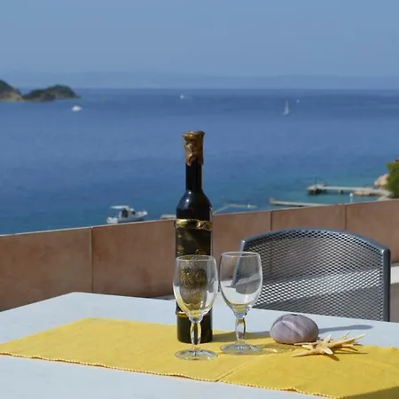 House Niva * Supetarska Draga