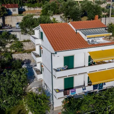 House Niva * Supetarska Draga