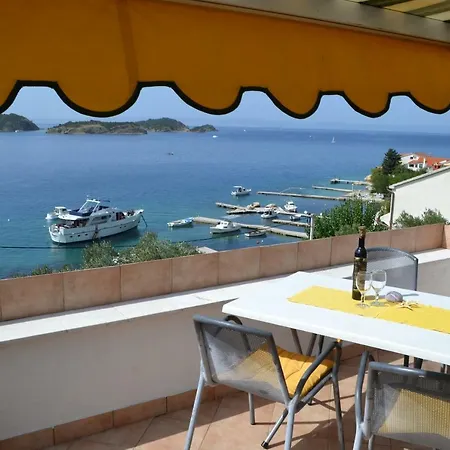 House Niva Apartmán Supetarska Draga