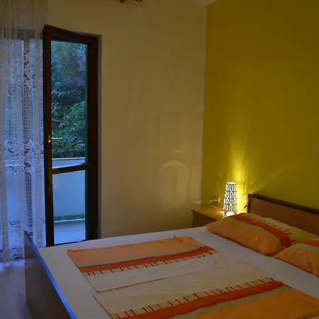 House Niva *