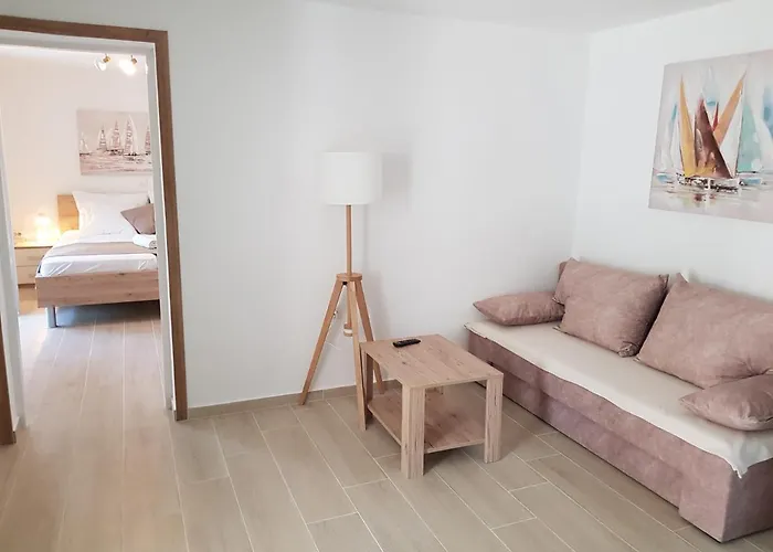 Lägenhet House Niva
