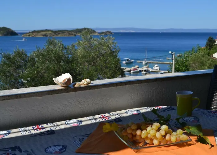 House Niva * Supetarska Draga